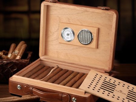 Portable Cedar Wood Multifunctional Travel Humidor with a Classic Crocodile Print Design. Cheap